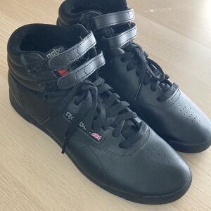 Women’ Reebok Classic Freestyle High Top Tennis Shoes, Black, Size 7 1/2, 7.5